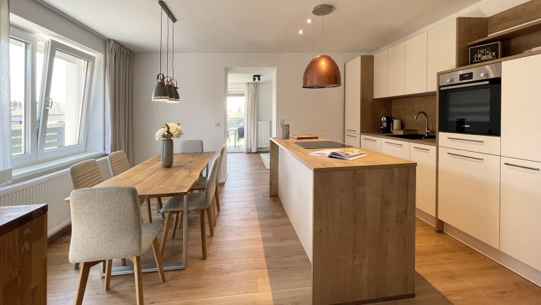 Essbereich und Küche, © Kay Haderer Essbereich und Küche, © Kay Haderer