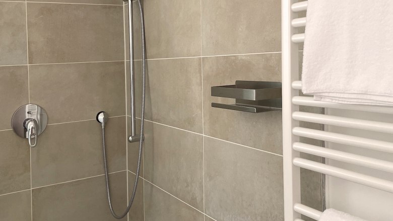 Große Walk-in Dusche, © Kay Haderer Große Walk-in Dusche, © Kay Haderer