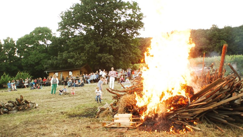 Sonnwendfeier, © vitovec Sonnwendfeier, © vitovec