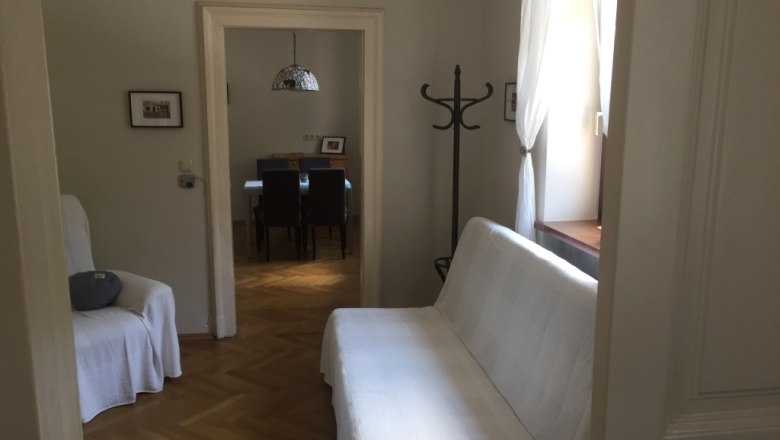 Stilvoll sanierte ehemalige Bahnwärterwohnung, © M. Schorn Stilvoll sanierte ehemalige Bahnwärterwohnung, © M. Schorn