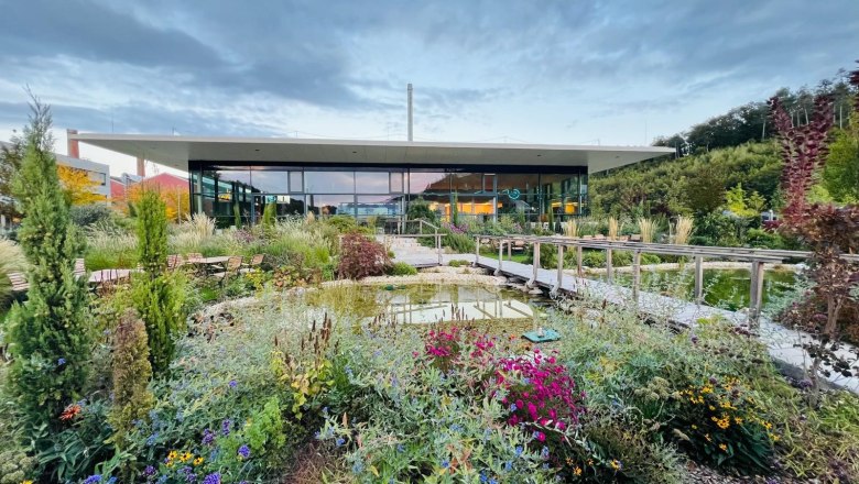 prachtvoller Garten der Kantine BAG, © Christian Floh prachtvoller Garten der Kantine BAG, © Christian Floh