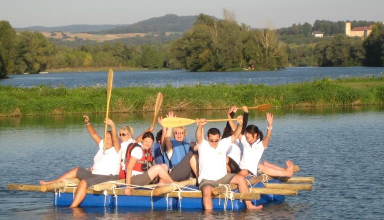 Floßbauen, © Florian Schober Floßbauen, © Florian Schober