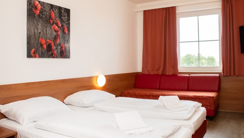 &Ouml;kotel Zimmer 2, &copy; Oekotel Traiskirchen