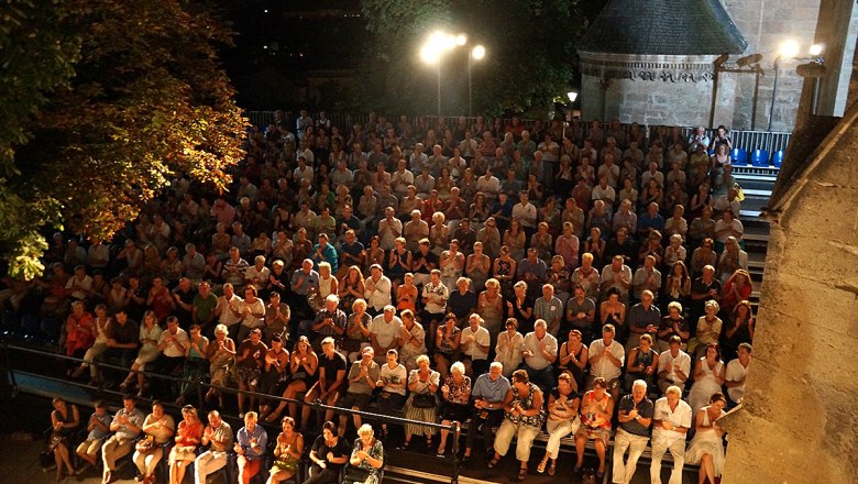Public grandstand, &copy; Sommertheater M&ouml;dling