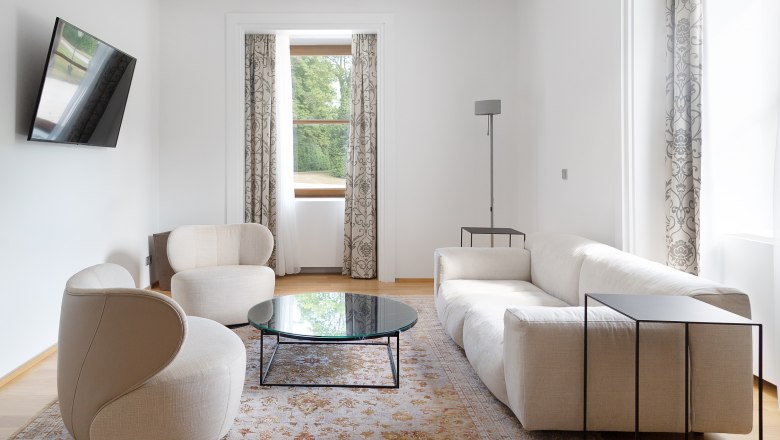Schloss Suite Wohnzimmer, &copy; Peter Hruska
