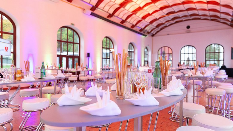 Glass salon Neuhaus - historical part, © Galerie Sonja und Gerald