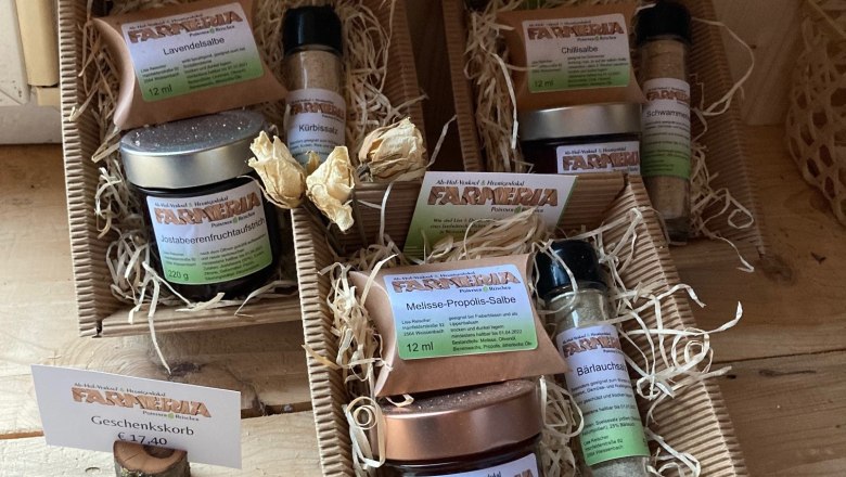 farmeria-gift-basket-with-business-card, © Wienerwald Tourismus