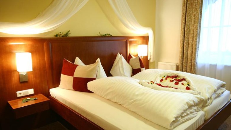 Zimmer im Herrenhaus, &copy; Tennis Golf Hotel H&ouml;llrigl