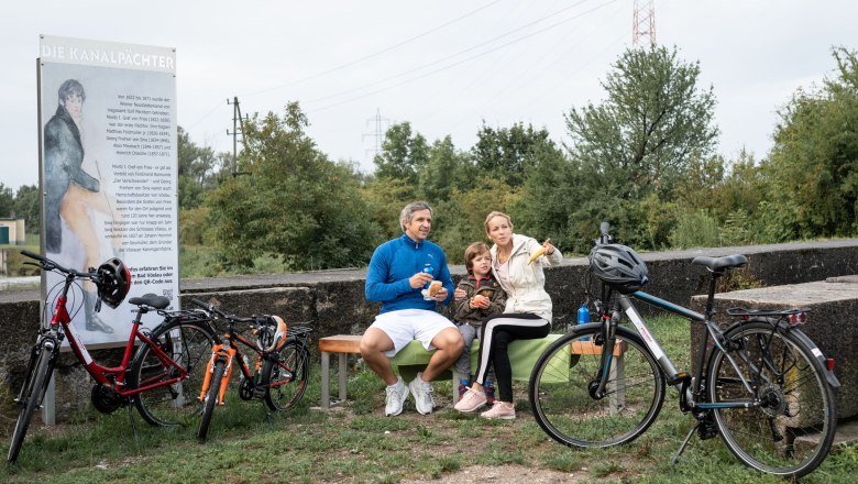 Kanalp&auml;chter-Sitzbank, &copy; Silke Ebster