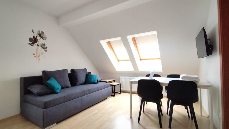 Wohnzimmer, &copy; Ferienzimmer Reinisch Tattendorf