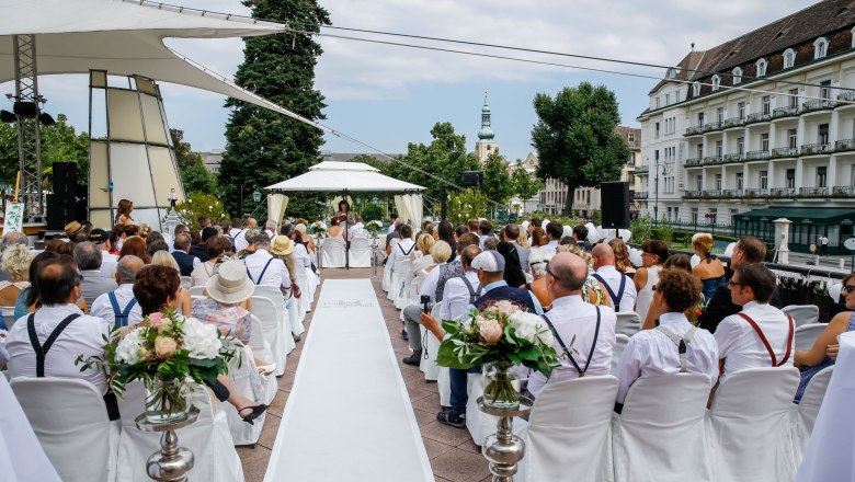 Wedding ceremony terrace, &copy; Christian Husar