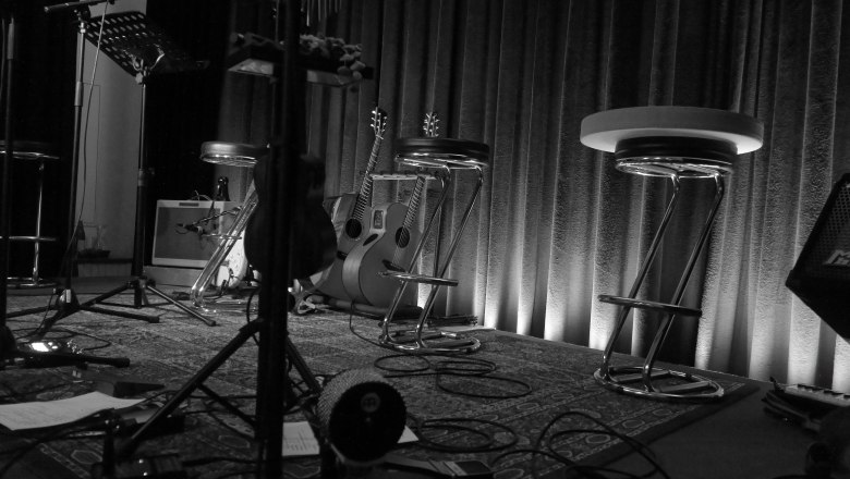 HOB i RAUM stage shortly before the concert begins, © Wolfgang Schwarz