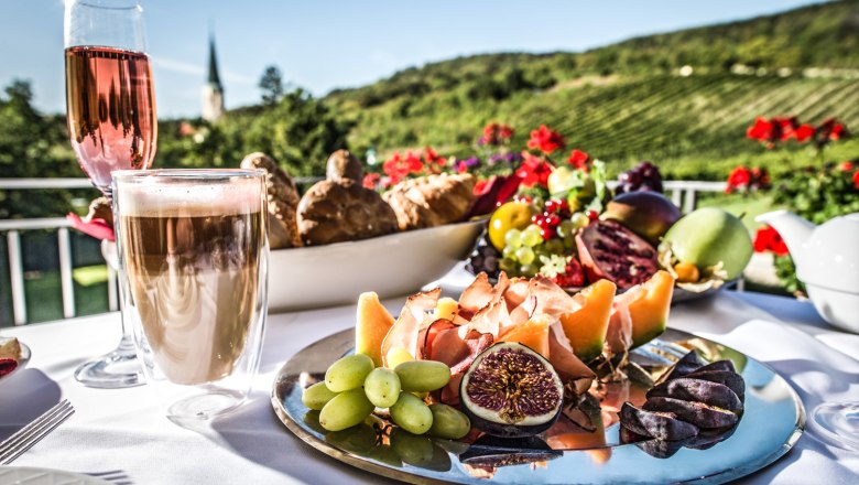 Fr&uuml;hst&uuml;cksterrasse, &copy; 2023_Hotel Turmhof