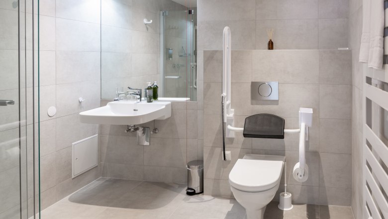 Junior Suite Badezimmer, &copy; Peter Hruska