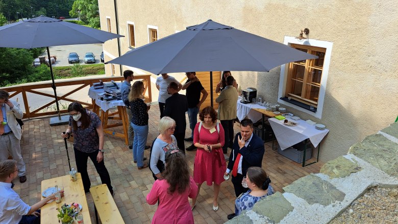 Ideal f&uuml;r Kaffeepausen: Terrasse, &copy; Mariazell im Wienerwald