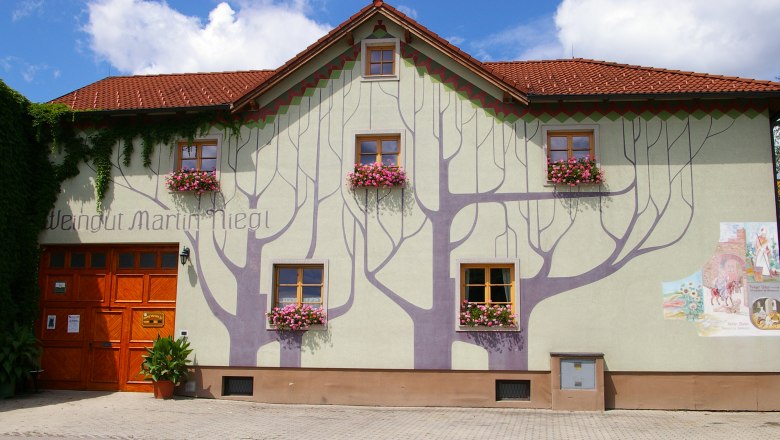 Exterior view, &copy; Gisela Plank / www.informativ.cc